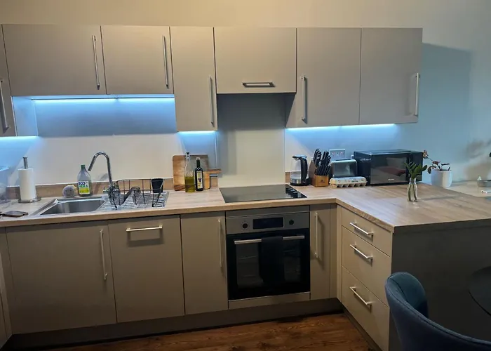 Top Quality Private Full Flat Luxury Bedroom In Central London