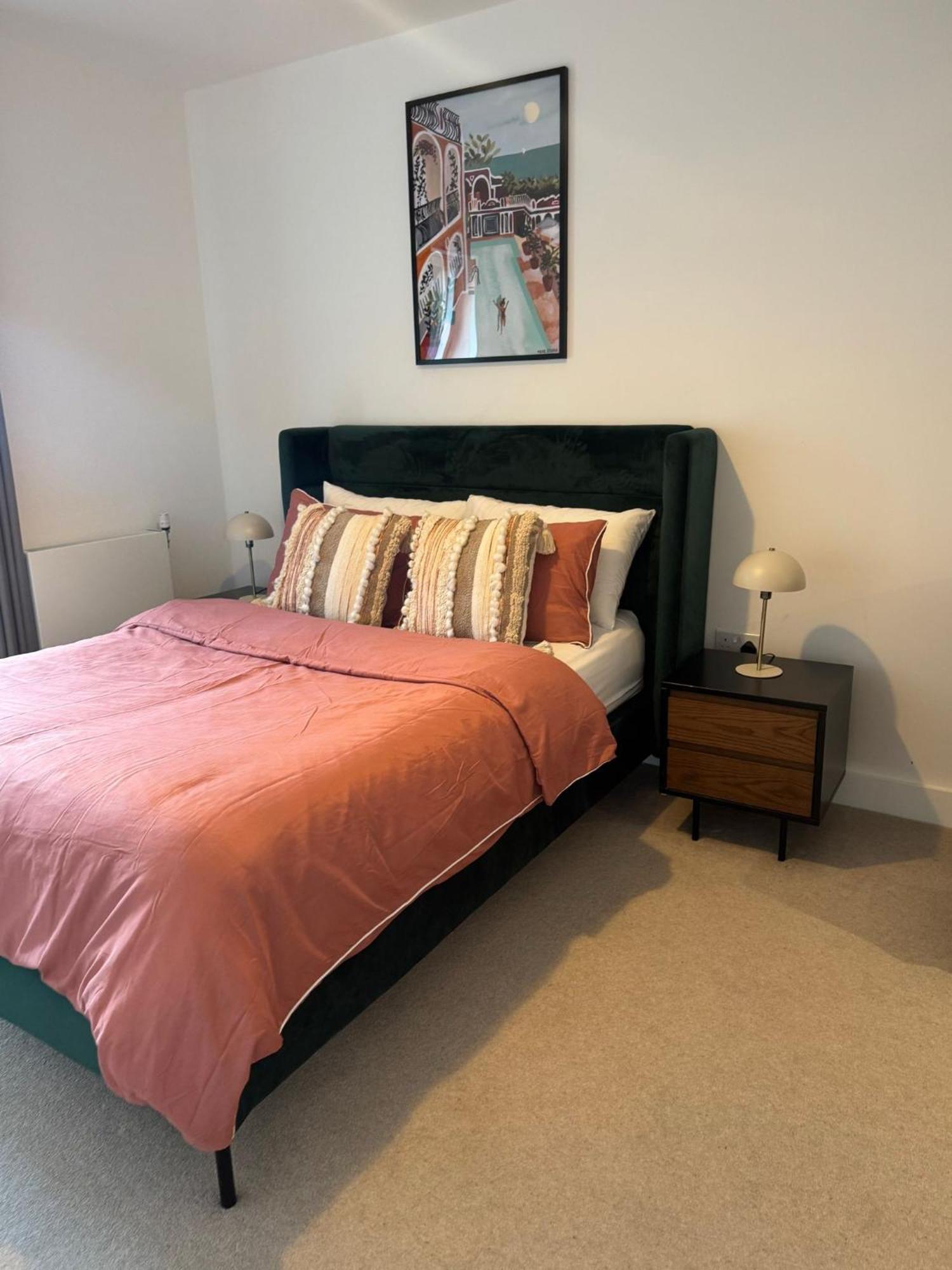 Top Quality Private Full Flat Luxury Bedroom In Central * Londra
